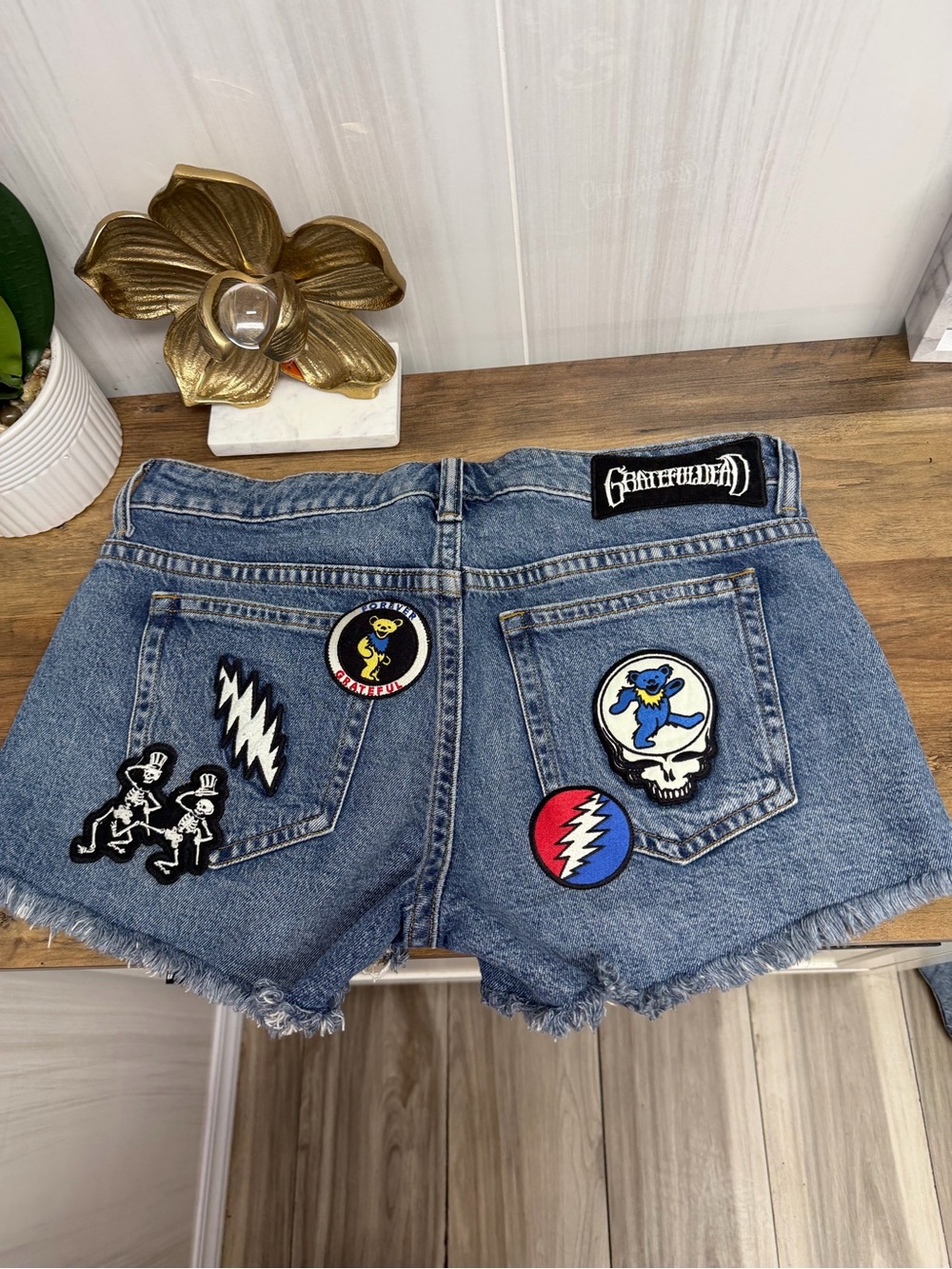 Lucky Brand Blue Distressed Denim Shorts with Patches - Picture 3 of 5
